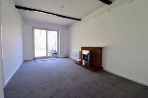 Lounge/Diner- click for photo gallery